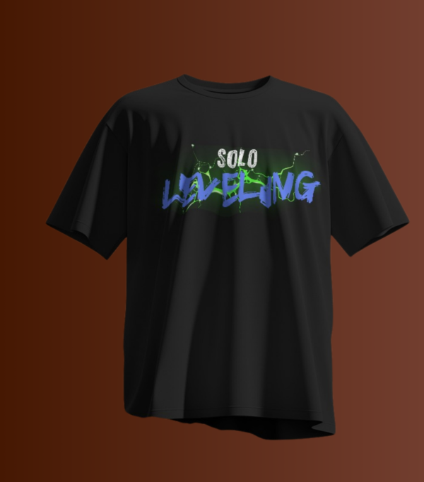 Solo Leveling Black Oversized T-shirt front design featuring a bold graphic of Sung Jin-Woo from the manhwa.